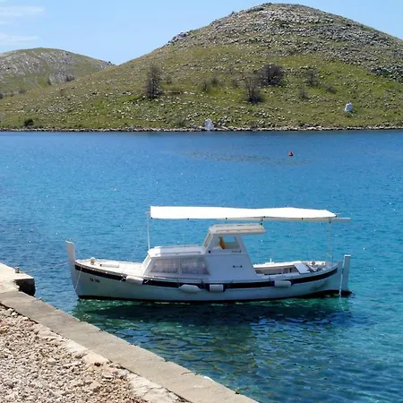 Secluded Fisherman's Cove Vela Proversa, - 9471