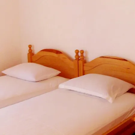 Secluded Fisherman's Cove Vela Proversa, - 9471