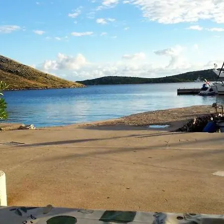 Secluded Fisherman's Cove Vela Proversa, - 9471