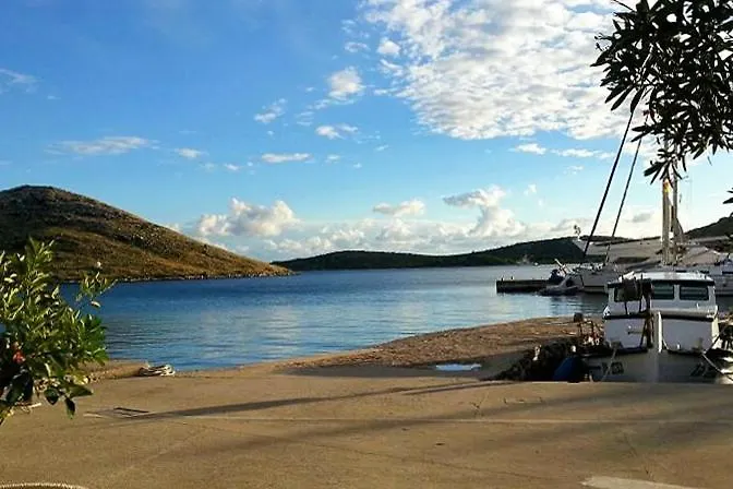 度假居 Secluded Fisherman's Cove Vela Proversa, - 9471 *