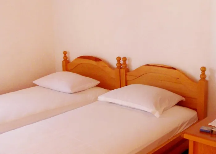 Secluded Fisherman's Cove Vela Proversa, - 9471