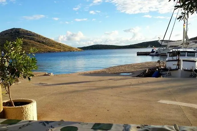 Secluded Fisherman's Cove Vela Proversa, - 9471